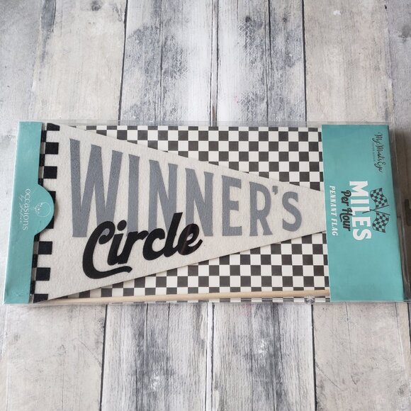 NWT - Winners Circle Felt Pennant - Picture 1 of 5